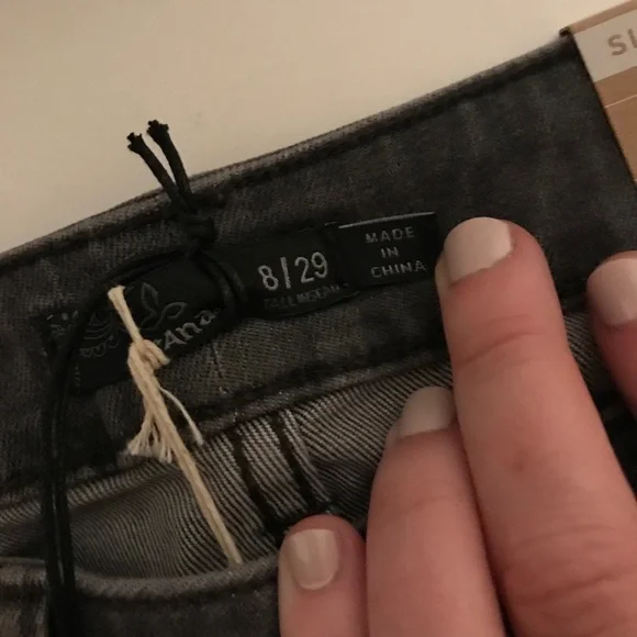 Women's Gray Skinny Jeans - Picture 8 of 10